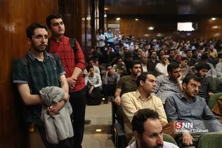مناظره مصطفی تاجزاده و محمود نبویان در دانشگاه شریف
