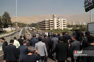 افتتاح و بهره برداری پل تقاطق غیر هم سطح بزرگراه شهید چمران 