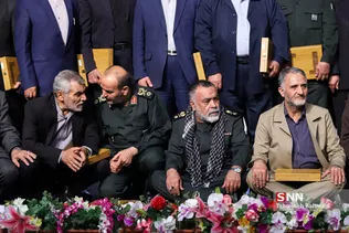 مراسم رونمایی از آثار اسنادی و پژوهشی دفاع مقدس