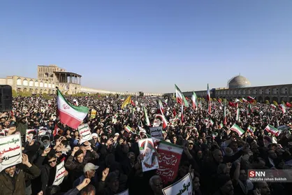 خروش مردم عزادار ایران در پی شهادت قائد امت حضرت آیت الله خامنه&zwnj;ای (قدس سره) به دست جنایتکاران آمریکایی-صهیونی + فیلم