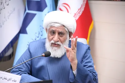 انتقاد امام جمعه میناب از گسیل سرمایه&zwnj;گذاران داخلی به کشورهای همسایه؛ داخل را دریابید