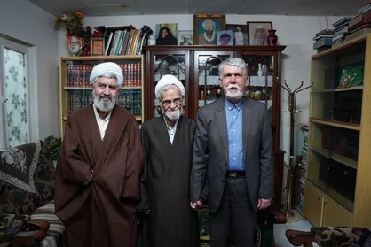 دیدار نوروزی وزیر فرهنگ و ارشاد اسلامی با حجت&zwnj;الاسلام حجتی کرمانی/ &laquo;قلبا کسی را به اندازه رهبری دوست ندارم!&raquo;