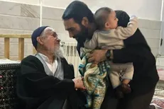 حاشیه‌ای بر درگذشت آیت الله مومن/ آقازاده‌ای که به جای رانت، ترکش خورد!