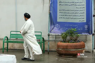 بازدید فرماندار تهران از ثبت نام انتخابات شورای شهر