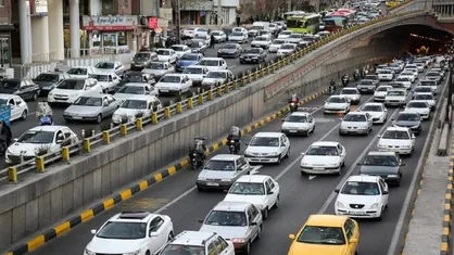 ترافیک پرحجم و سنگین در اکثر معابر و بزرگراه&zwnj;های پایتخت