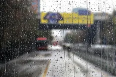 هشدار نارنجی برای تهران/ کاهش ۱۰ تا ۱۷ درجه‌ای دما و بارش باران