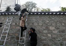 درخواست بازداشت دانشجویان کره‌ای که از اقامتگاه سفیر آمریکا بالا رفتند