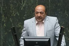 کرم‌پور: هزینه‌های خودروسازان براساس نرخ دلار یک چهارم شده/ قیمت خودرو باید یک سوم قیمت بازار باشد