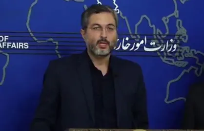 حضور تنها بازمانده جنایت صهیونیست&zwnj;ها در آستانه اشرفیه در نشست خبری سخنگو