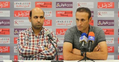 مشکلات زیادی داریم، اما مقابل هیچ تیمی از پیش بازنده نیستیم/ استقلال سه تیم کامل دارد
