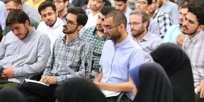 جریان غربگرا چشم طمع به استحاله نظام جمهوری اسلامی دارد