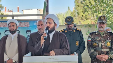 امام‌جمعه سرپل‌ذهاب: امروز نیز وظیفه ماست که پای آرمان‌ها و ارزش‌های انقلاب بایستیم