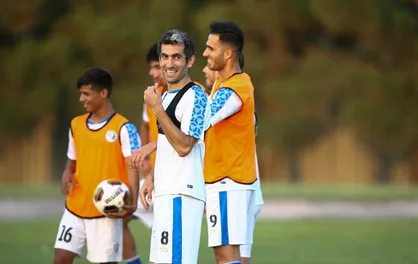 حضور شهباززاده با لباس شخصی