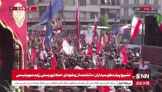 شعرخوانی محمد رسولی در مراسم تشییع پیکر شهدای دفاع مقدس در میدان انقلاب