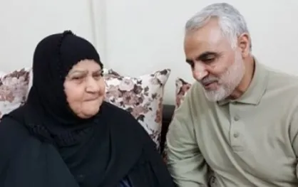 سرلشکر سلیمانی در منزل شهید علی هاشمی حضور یافت