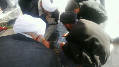 آیین غبارروبی مزار شهدای دانشگاه آزاد فردوس برگزار شد