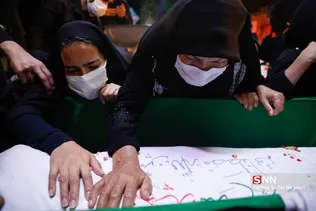 وداع با پیکر شهید مدافع حرم عین‌الله مصطفایی