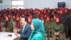 شگرد نخ‌نمای #زنانه-پوشی منافقین این بار در تجمعات کرج!/ سلطنت‌طلب‌ها از زنان استفاده ابزاری می‌کنند