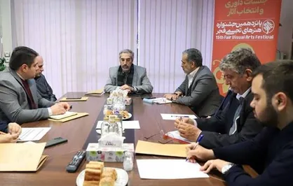 بازدید معاون امور هنری از دبیرخانه پانزدهمین جشنواره هنر&zwnj;های تجسمی فجر