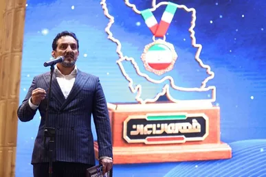 درستکار: خودم را لایق عنوان بهترین سرمربی نمی‌دانم/ این جایزه را به نمایندگی از تمام مربیان ایران دریافت کردم