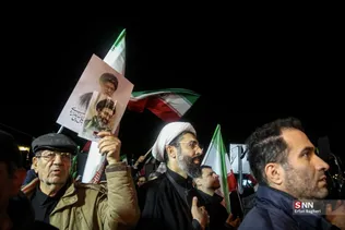 مراسم وداع با پیکر شهدای ناوشکن دنا در میدان تجریش تهران