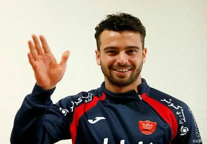 سروش رفیعی با پرسپولیس تمرین می کند/ ستاره سابق دنبال یک تیم برای نیم فصل