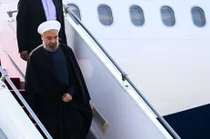 حسن روحانی وارد بندر عباس شد