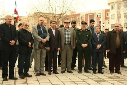تشریح مجاهدت رزمندگان برای مردم ضروری است
