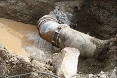 مشکل شبکه آب شرب شهرستان کهنوج روی میز دستگاه قضایی