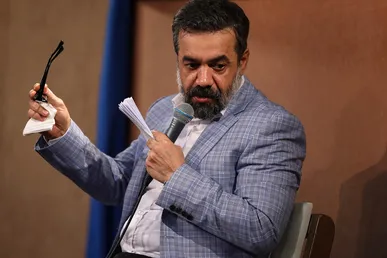 مراسم شب ولادت امام رضا(ع) با نوای حاج محمود کریمی
