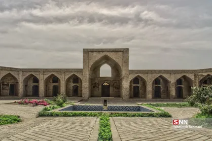 قلعه مدرسه خیرآباد