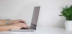 عرضه تجاری فیلم آنتی‌باکتریال نانو برای محافظت از صفحات دیجیتال