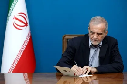 پزشکیان: واگذاری اختیارات به استانداران باعث شد در جنگ کمبودی نداشته باشیم + فیلم