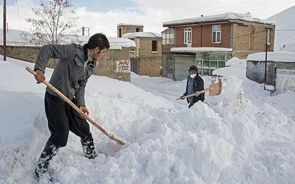 برف مسیر ۵۰ درصد روستا&zwnj;های آذربایجان شرقی را مسدود کرد