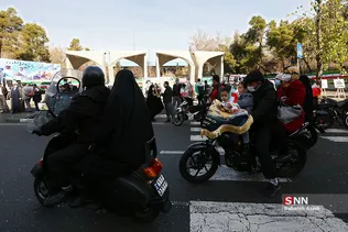 راهپیمایی یوم الله ۲۲ بهمن در تهران (3)