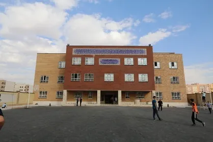 وضعیت نامناسب سرانه آموزشی در قم/ استان نیازمند ۲۶۶ مدرسه برای رسیدن به میانگین کشوری است