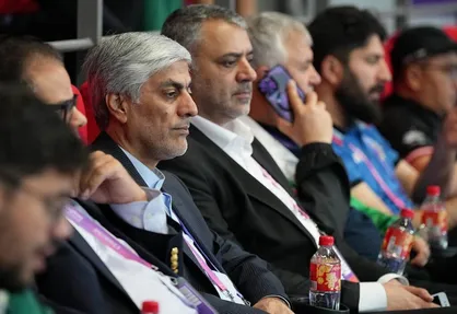 حضور وزیر ورزش در مسابقات کشتی
