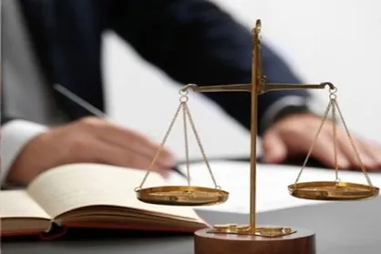سخنی با اساتید حقوق