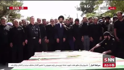 اقامه نماز بر پیکر شهدای اقتدار ایران در کاشان