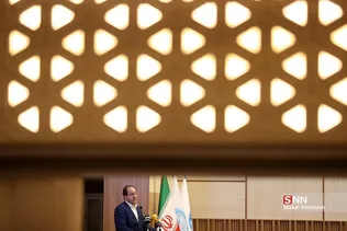 یقع