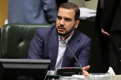 شوخی کنایه&zwnj;آمیز یوسفی: بر عکس گذشته امروز میگن روزای کاری اینه بقیش تعطیله! + فیلم