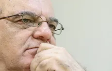 انتقاد جلایی‌پور از پاس گل عبدی به نتانیاهو و ترامپ
