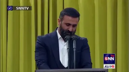 لحظاتی از مداحی عباس طهماسب&zwnj;پور در دیدار مداحان و شاعران اهل بیت (ع) با رهبر انقلاب