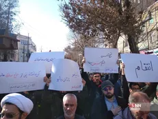 پیکر شهید امیدوار در حضور مردم کرمانشاه تشییع شد / مطالبه دانشجویان برای انتقام خون شهید راه قدس +فیلم