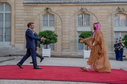 گفت&zwnj;وگوی تلفنی بن&zwnj;سلمان و ماکرون درباره تحولات منطقه
