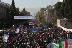 تشکر امام جمعه شیراز و استاندار فارس از حضور مردم در ۲۲ بهمن