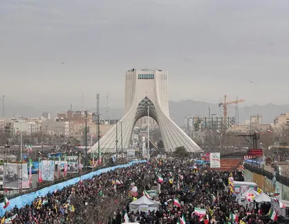 آسوشیتدپرس: ایرانی&zwnj;ها با وجود فشار آمریکا جشن انقلاب را برگزار کردند