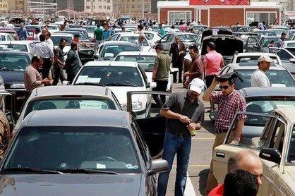 حال بد بازار خودرو / عرضه خودرو در بورس قیمت&zwnj;ها را کاهش نمی&zwnj;دهد