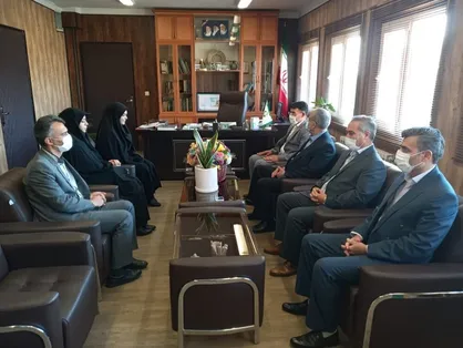 رئیس دانشگاه آزاد همدان با مدیرکل جدید حفاظت از محیط زیست استان دیدار کرد