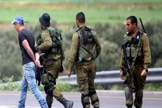 یورش صهیونیست‌ها به کرانه باختری و بازداشت شماری از فلسطینیان